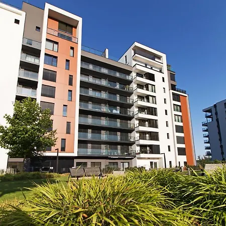 Apartman Designer Riverfront Appt Near Centre With View & Balcony *